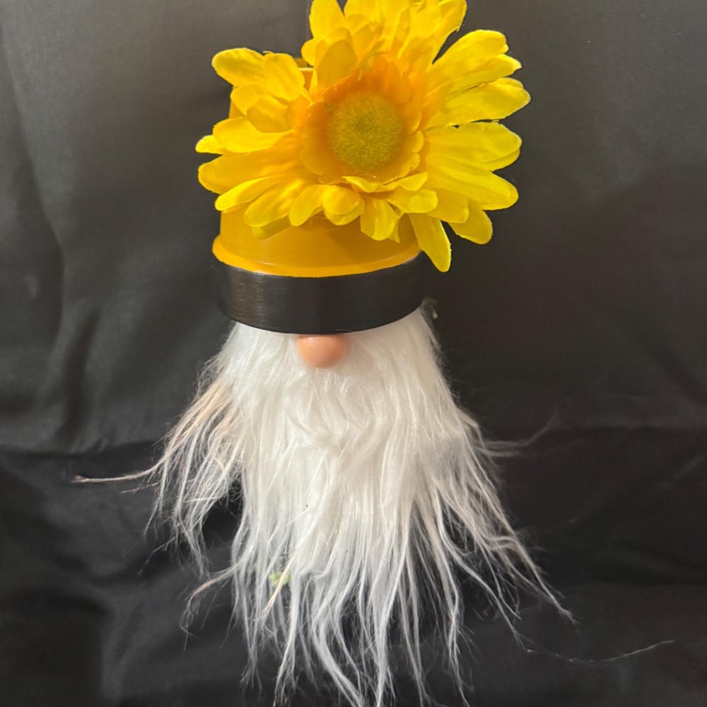 Gnome - Picture 2 of 2